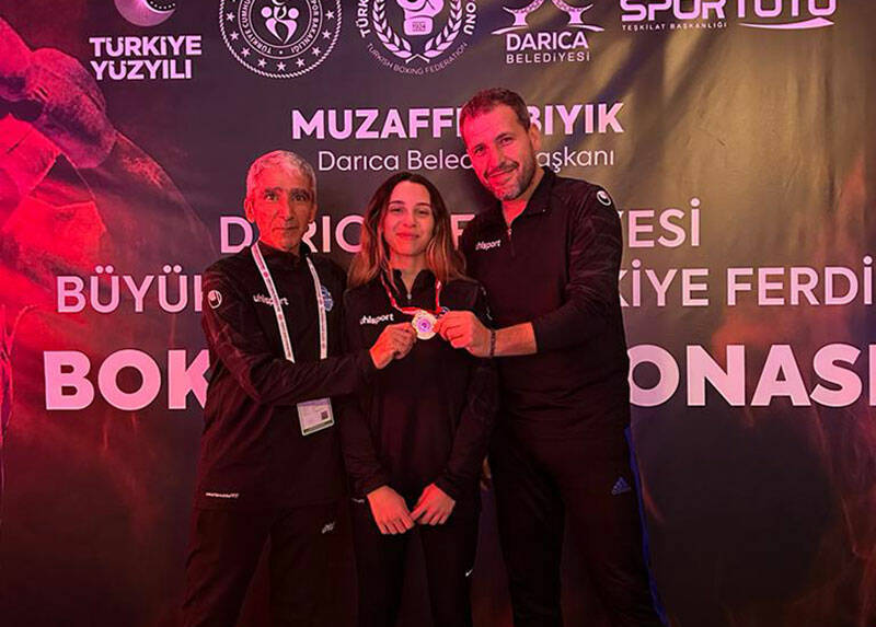 Tuzla Belediyesi sporcusu Gizem Nur Köknar, Türkiye şampiyonu oldu